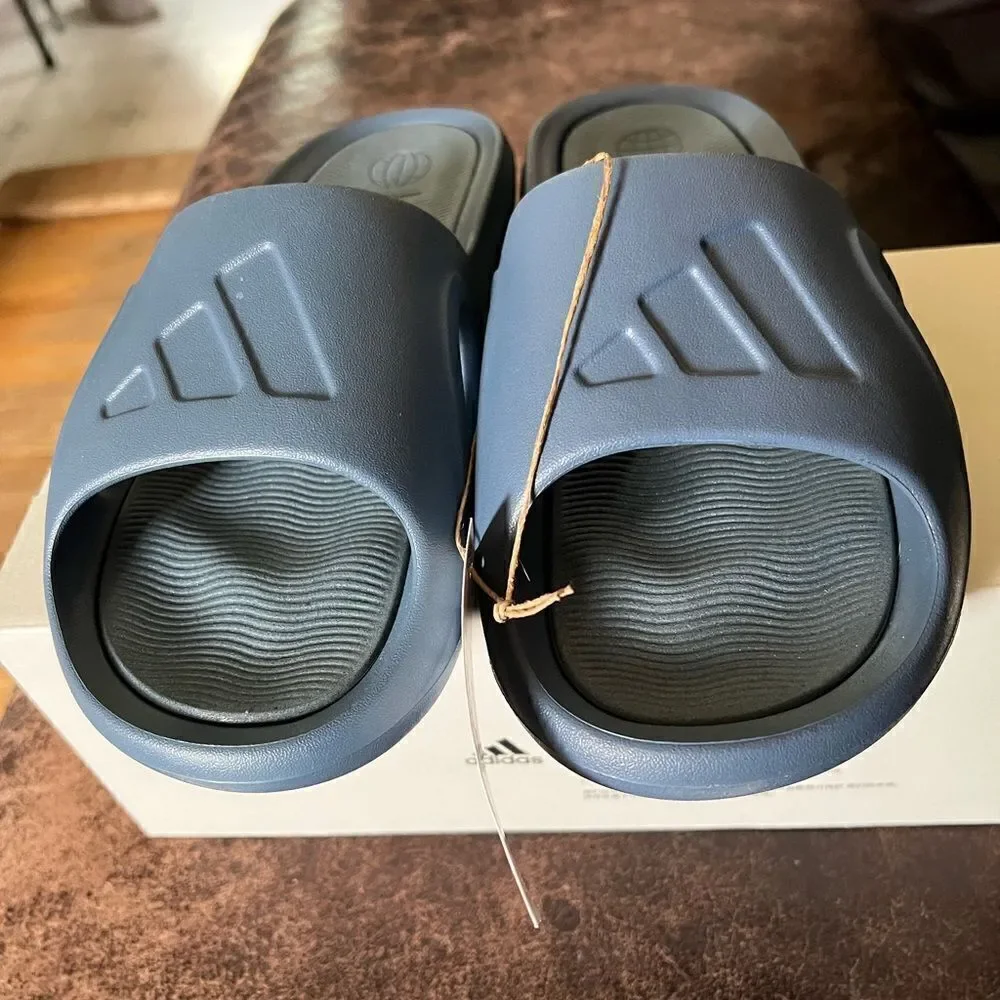 adidas molded footbed
